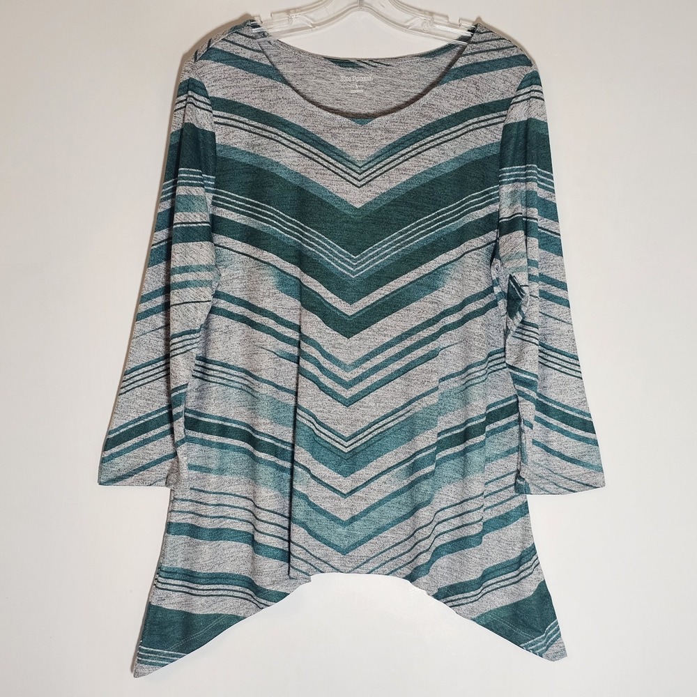 Kim Rogers Top Womens Large Gray Blue Chevron Shark Bite Knit Shirt Stretchy Fun